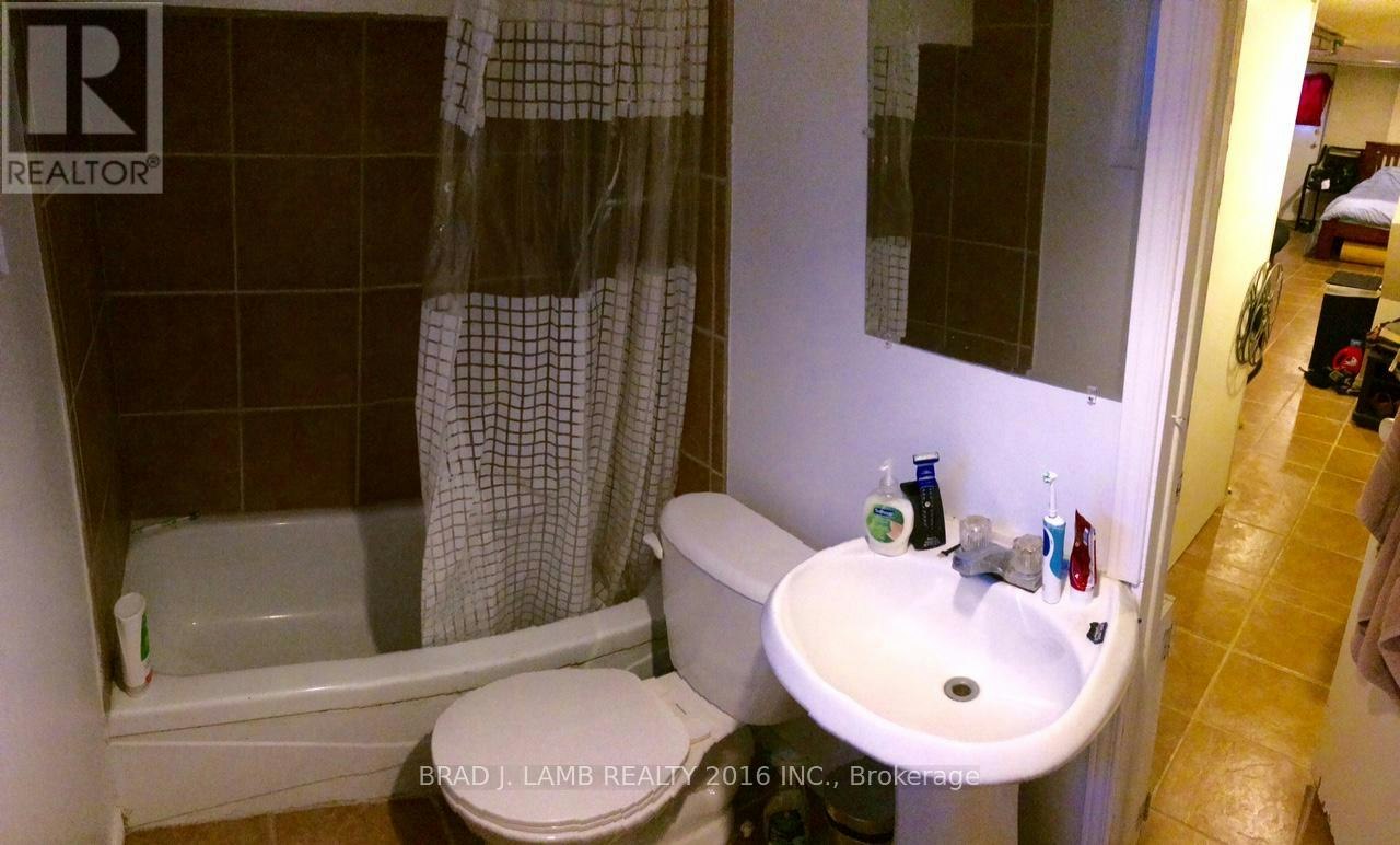 1-552 Dupont Street, Toronto, ON, M6G 1Y9 - 2