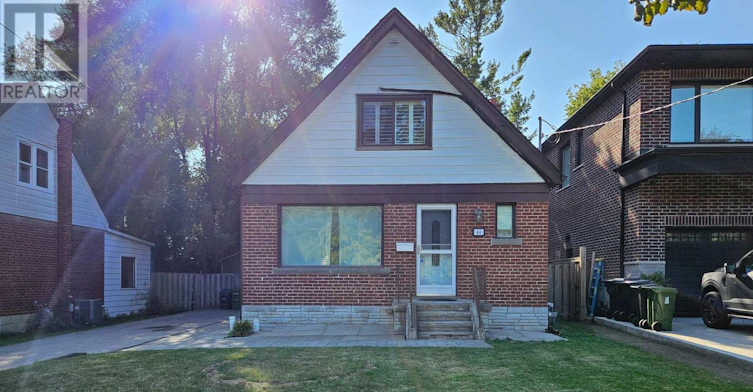44 Harris Park Drive, Toronto, ON, M1L 3A4 - 2