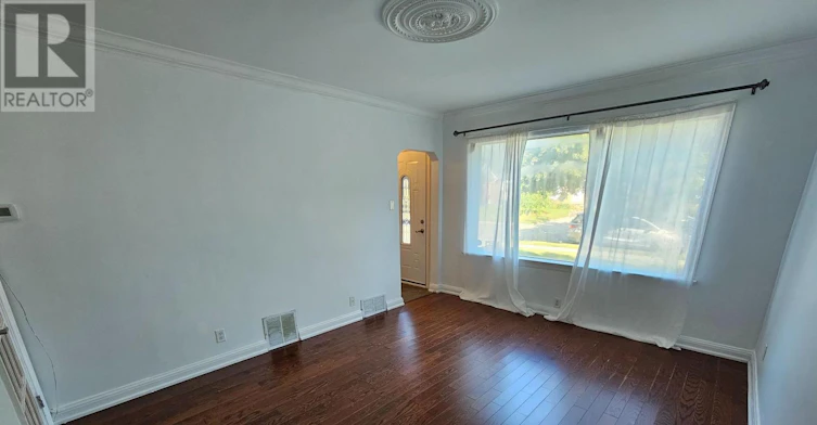 44 Harris Park Drive, Toronto, ON, M1L 3A4 - 7