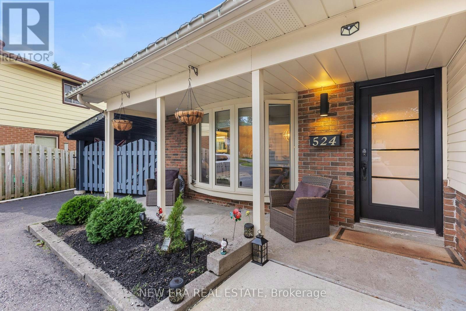 524 Carman Court, Oshawa, ON, L1H 6K4
