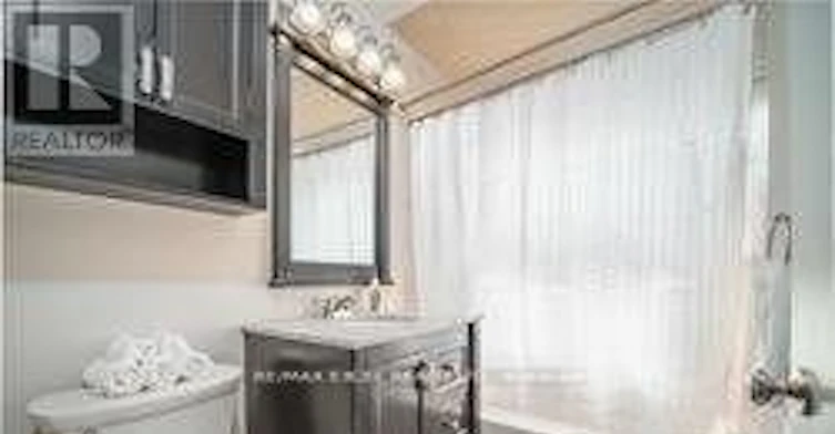 MAIN FLOOR-501 Lawlor Avenue, Oshawa, ON, L1K 2C1 - 4