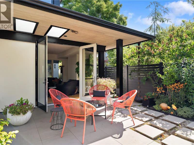 430 Luxton Avenue - 3