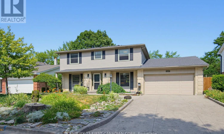 8 Meridene Crescent E
