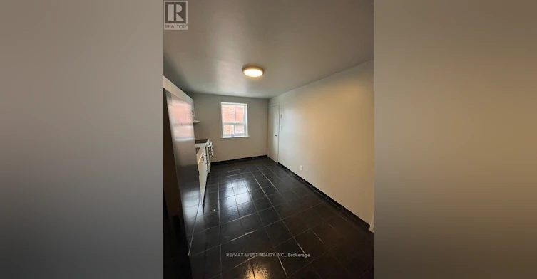2-932 Dundas Street, Toronto, ON, M6J 1W3 - 7