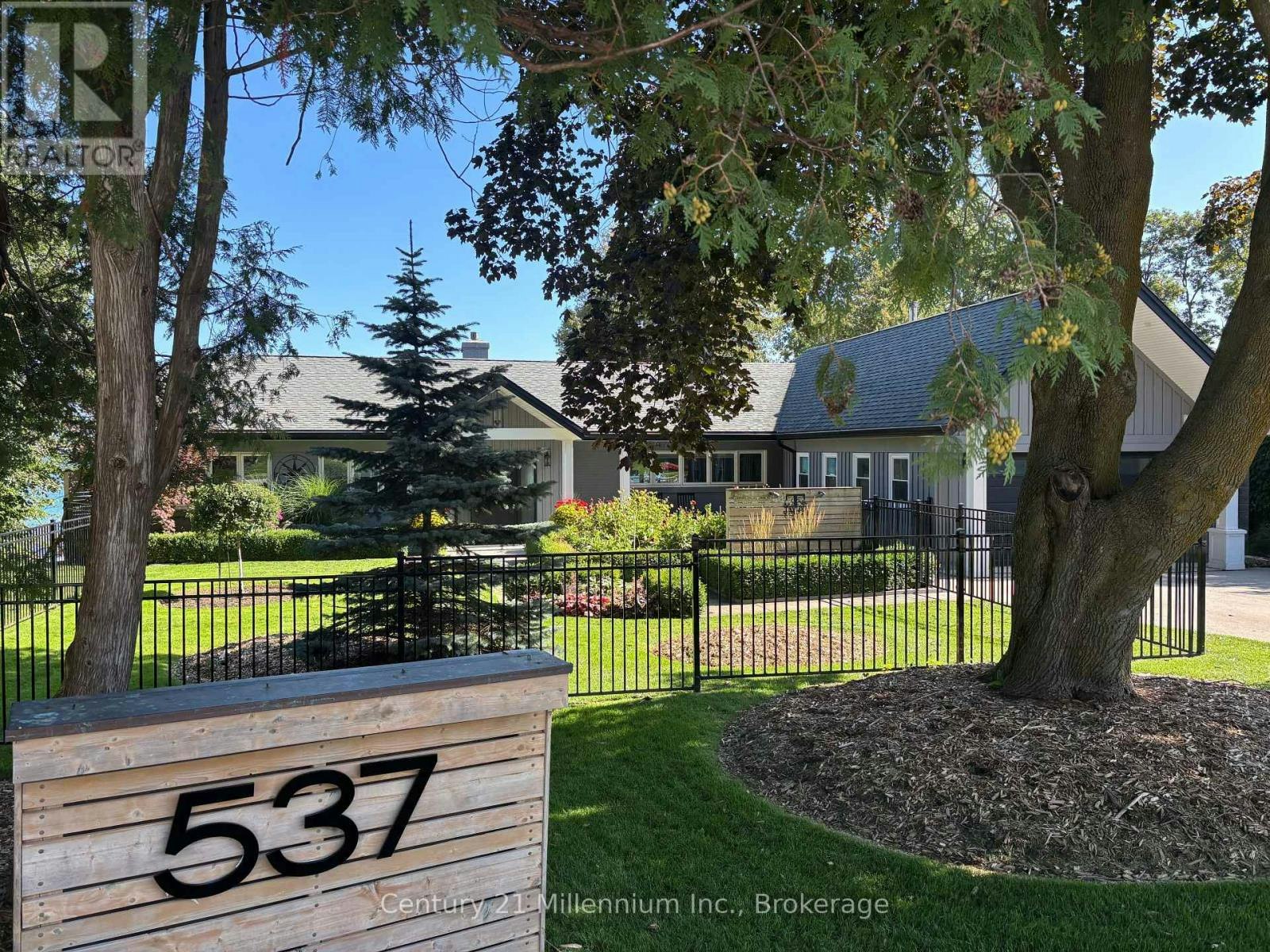 537 Grandview Drive, Meaford, ON, N4L 1K1