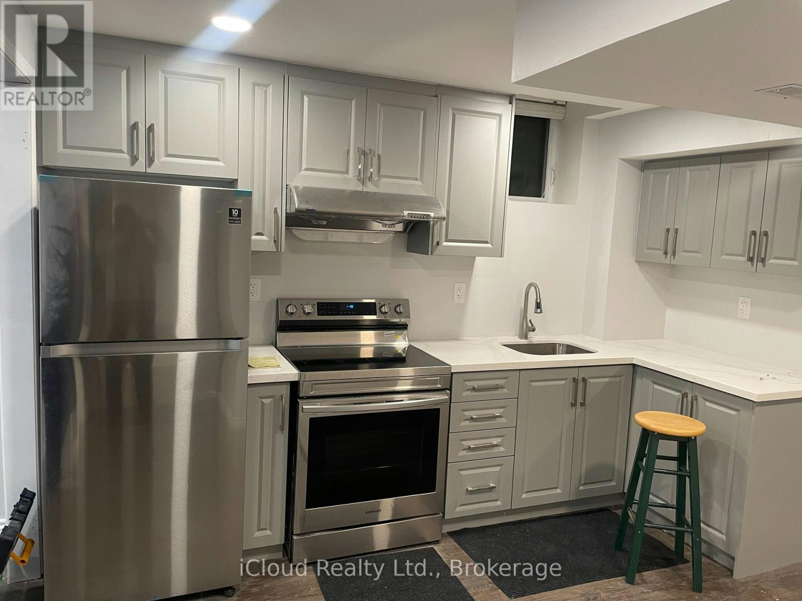 BSMT-5673 Ethan Drive, Mississauga, ON, L5M 0V1 - 2