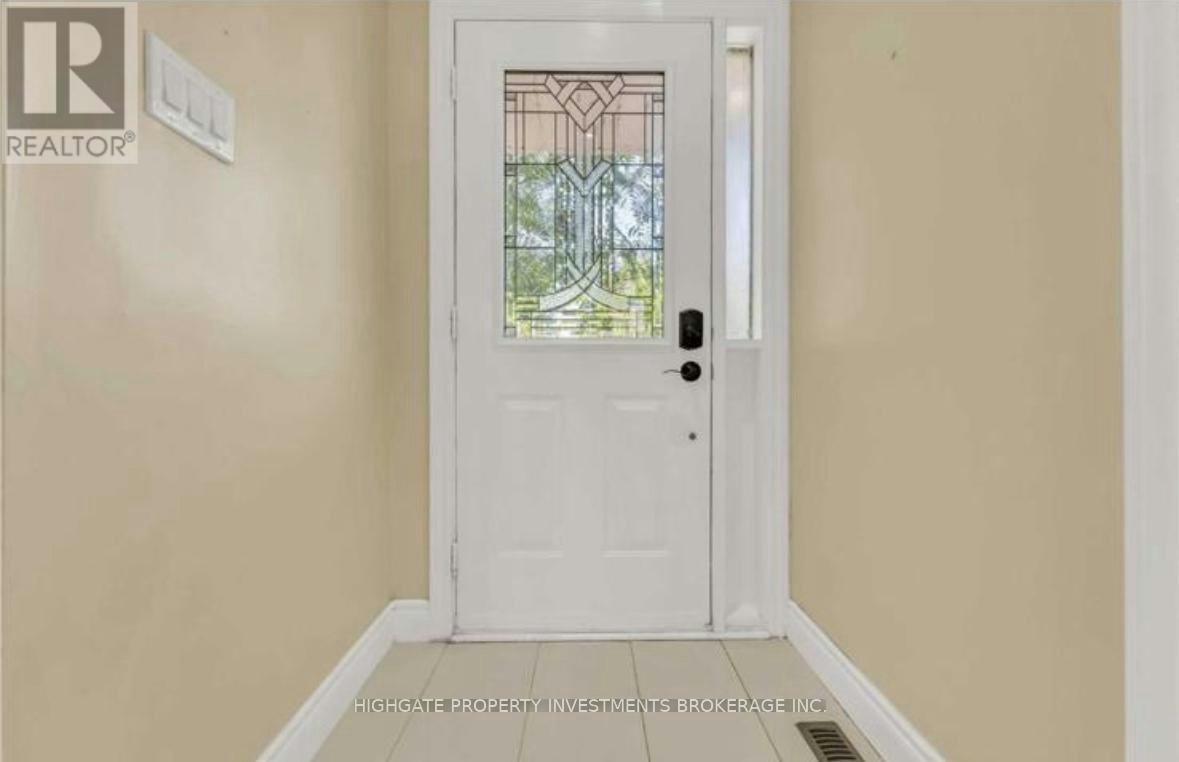 MAIN-36 Reigate Avenue, Brampton, ON, L6V 2E3 - 2