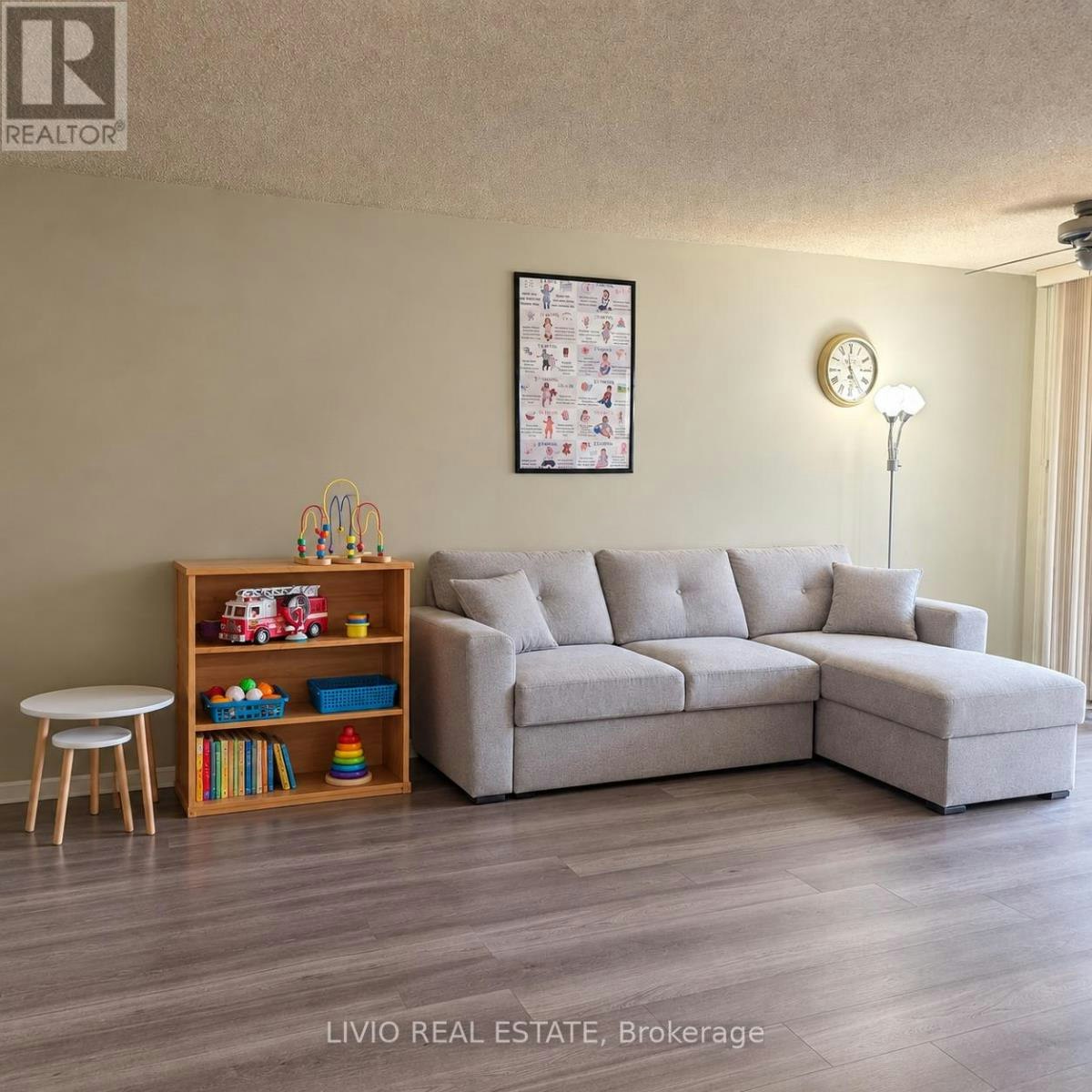 310-10 Laurelcrest Street, Brampton, ON, L6S 5Y3 - 5