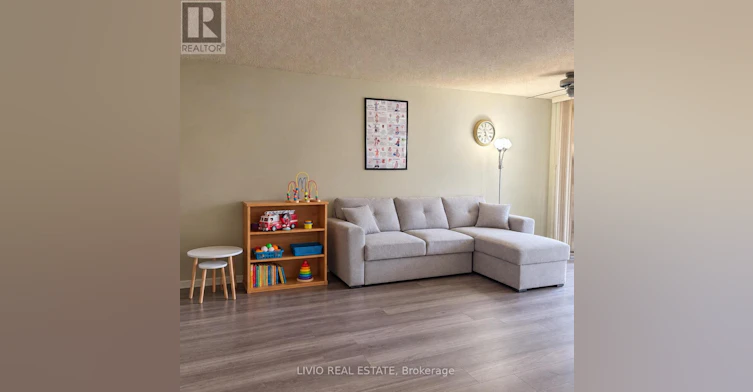 310-10 Laurelcrest Street, Brampton, ON, L6S 5Y3 - 5