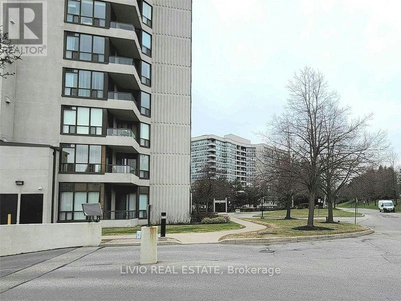 310-10 Laurelcrest Street, Brampton, ON, L6S 5Y3 - 3