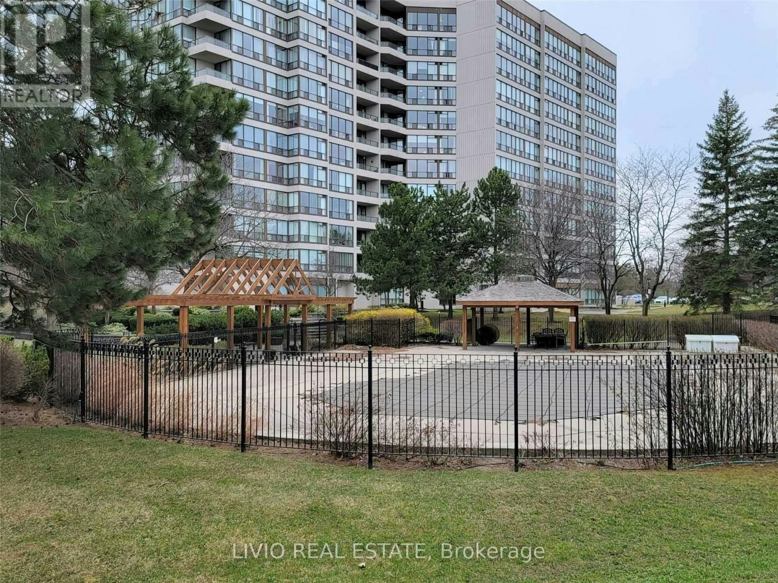 310-10 Laurelcrest Street, Brampton, ON, L6S 5Y3 - 16