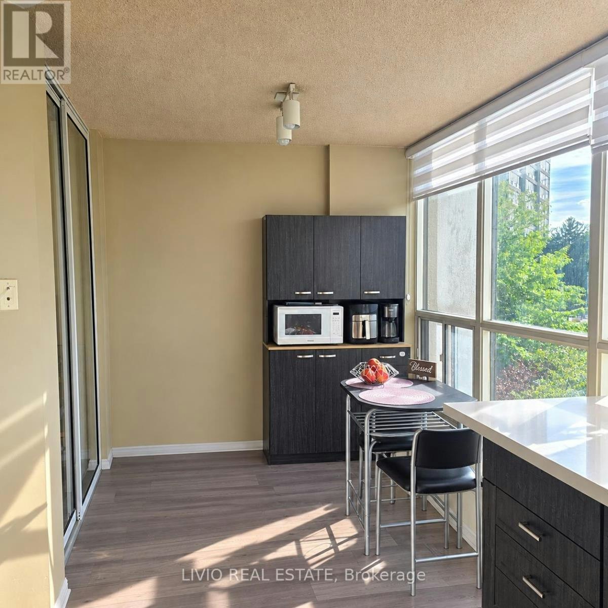 310-10 Laurelcrest Street, Brampton, ON, L6S 5Y3 - 9