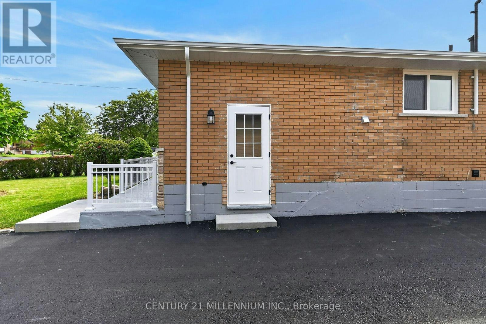 LOWER-40 Purdy Crescent, Hamilton, ON, L9A 3B3 - 3