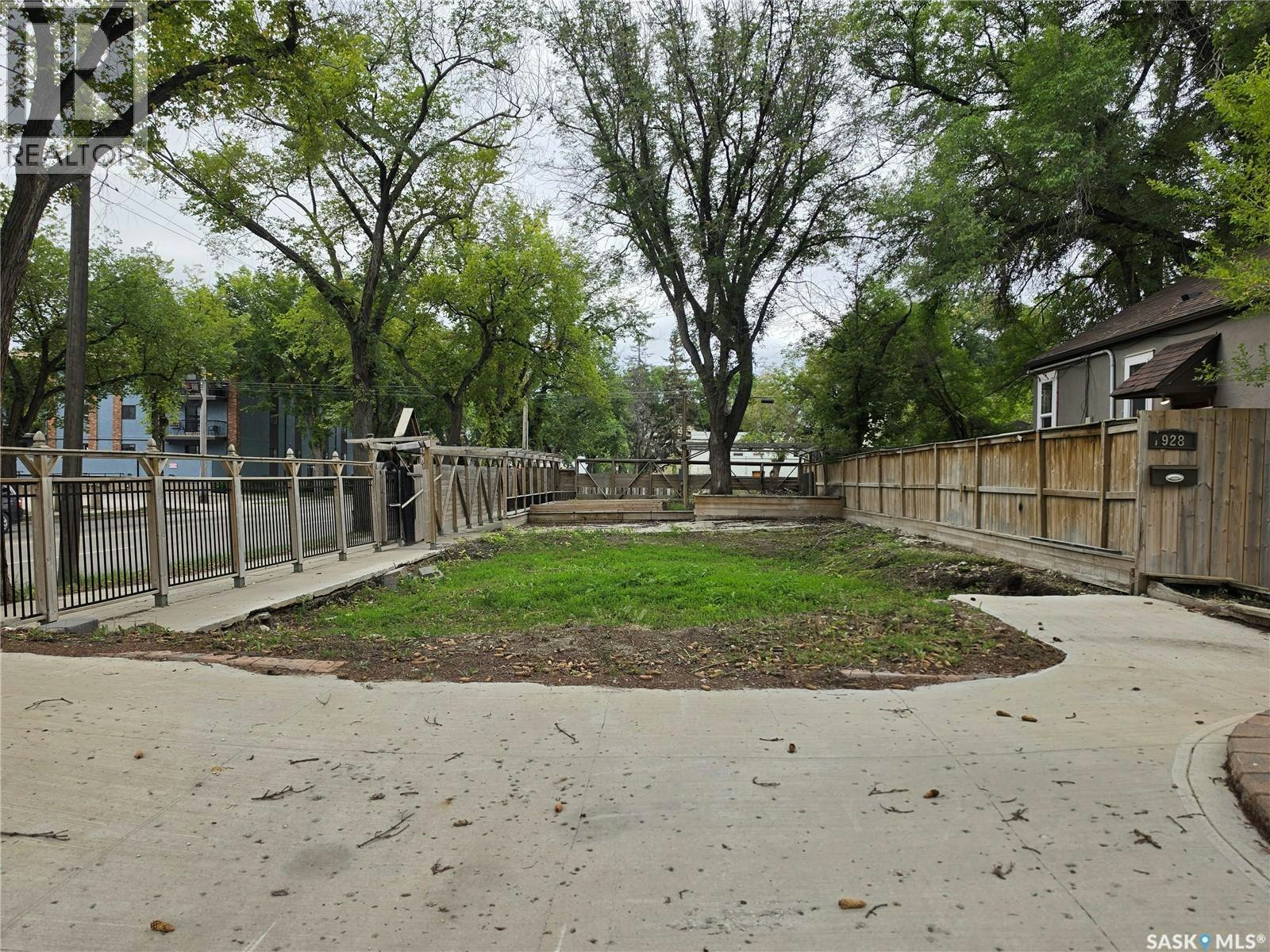 928 Main Street, Saskatoon, SK, S7H 0K5