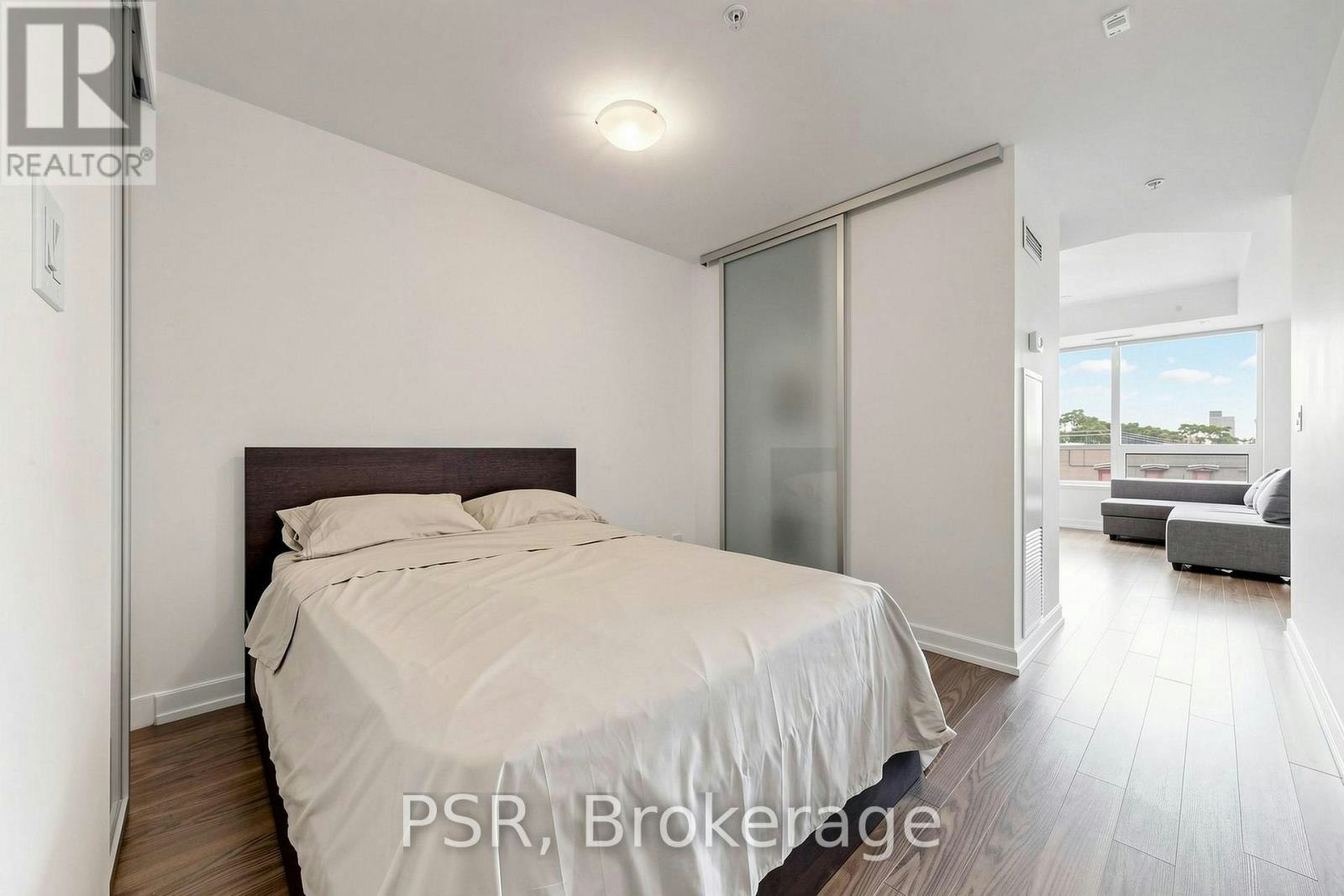 377 Madison Avenue, Toronto, ON, M4V 2W7 - 8