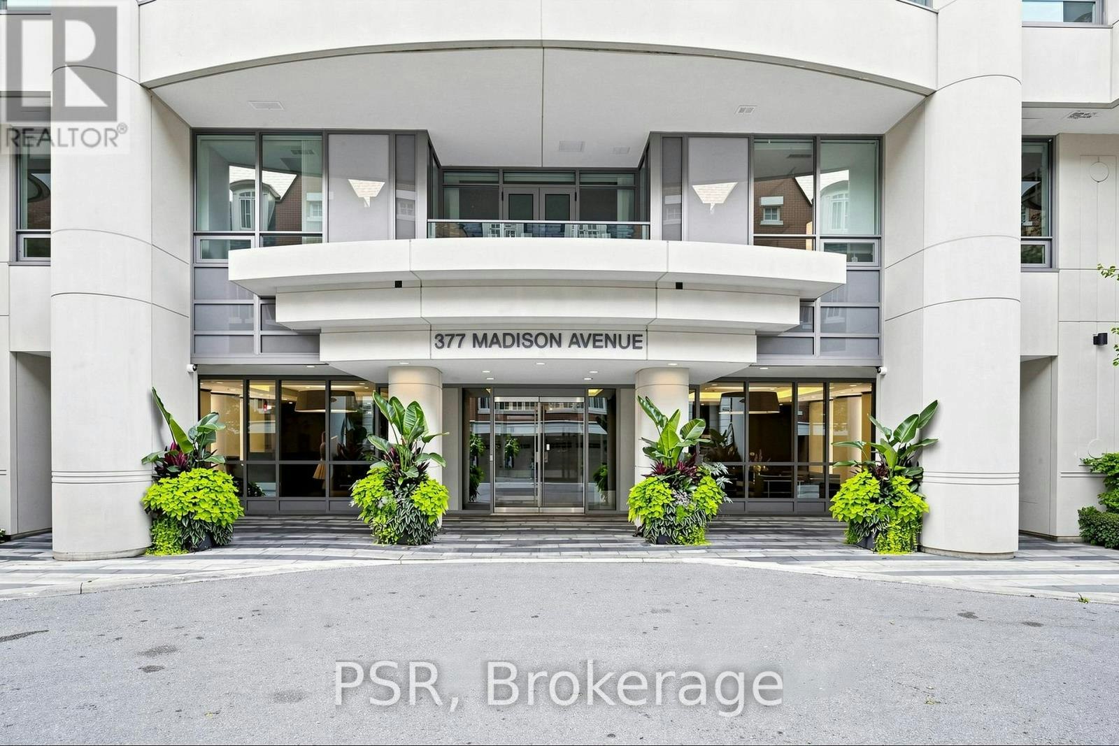 377 Madison Avenue, Toronto, ON, M4V 2W7 - 13
