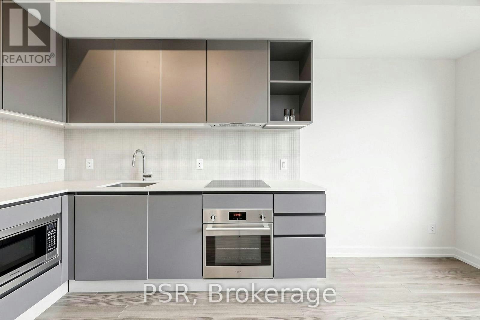 377 Madison Avenue, Toronto, ON, M4V 2W7 - 6