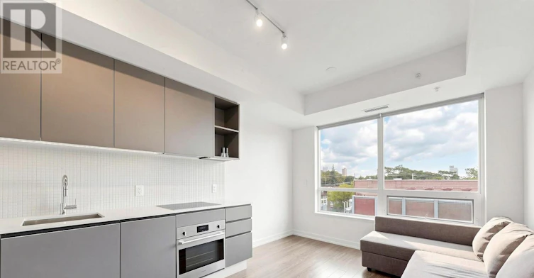 377 Madison Avenue, Toronto, ON, M4V 2W7 - 4