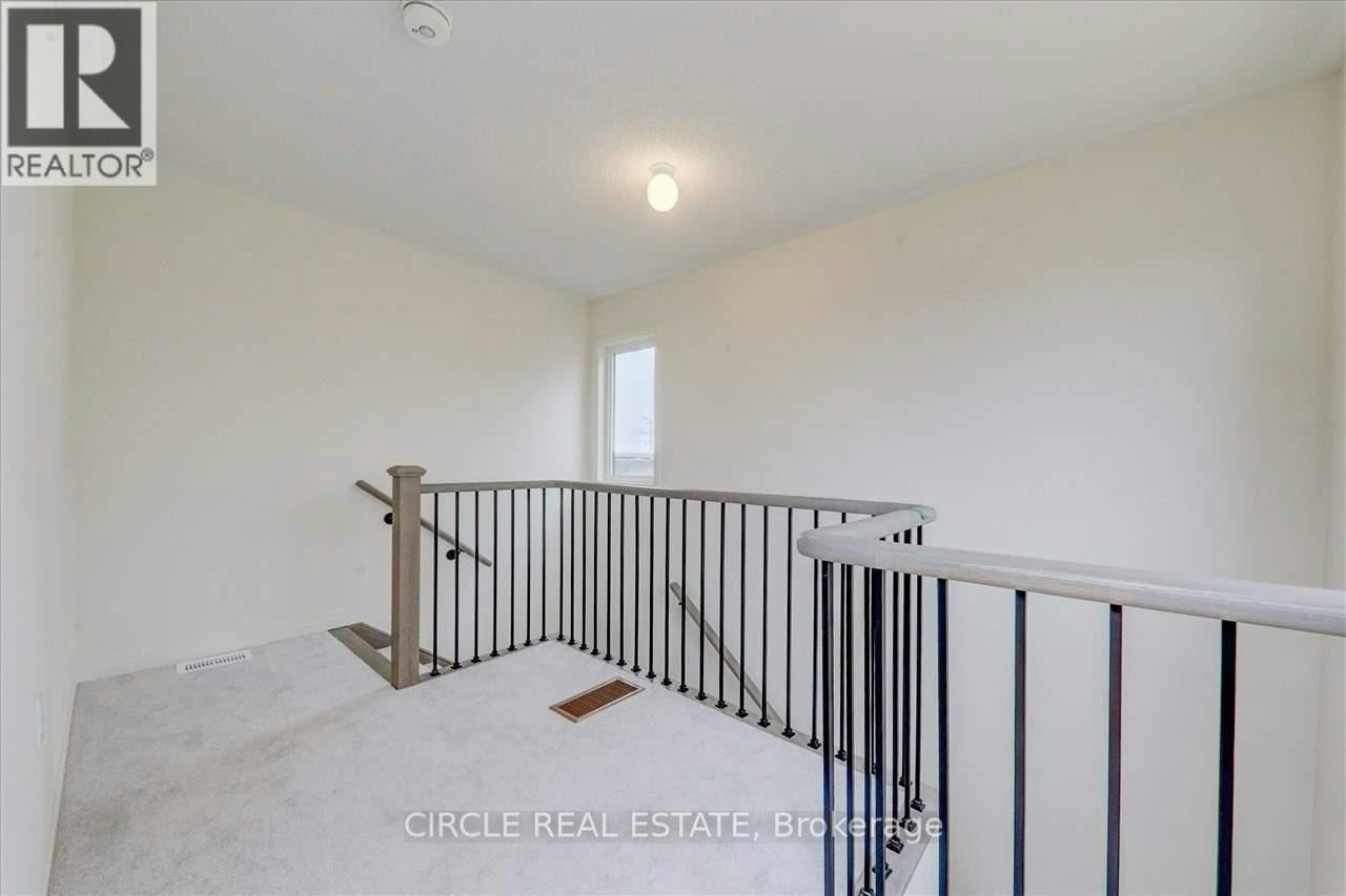 14 Clipper Lane, Clarington, ON, L1C 4A9 - 10