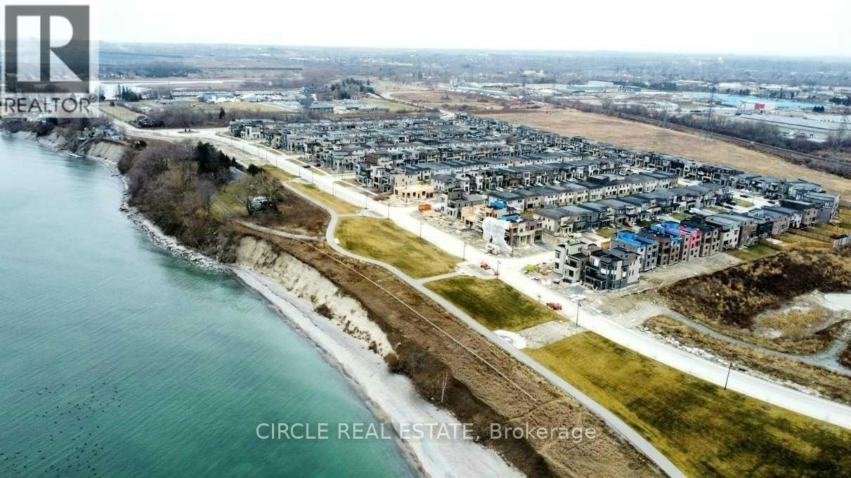 14 Clipper Lane, Clarington, ON, L1C 4A9 - 4