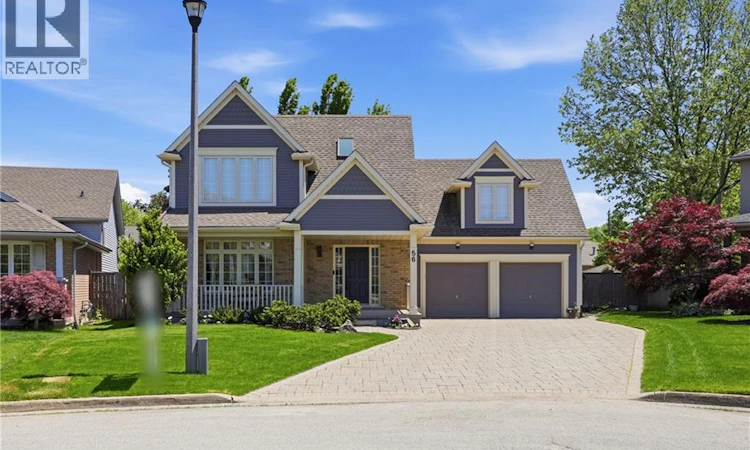 56 Mccaffery Crescent