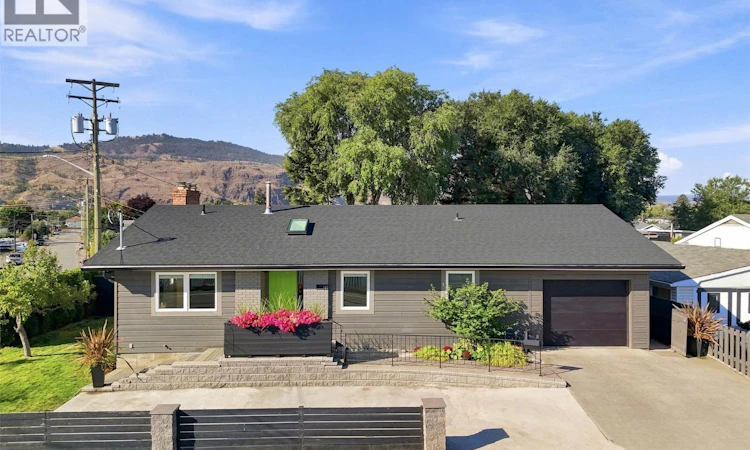 105 Willow Street