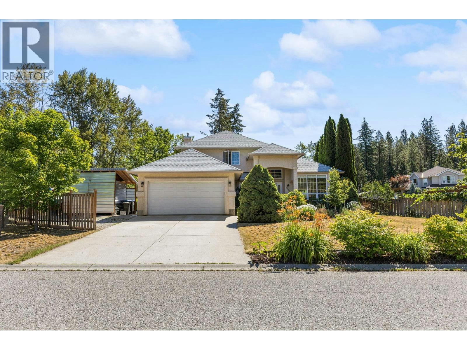 4015 Mahonia Drive, Kelowna, BC, V1W 3Y2
