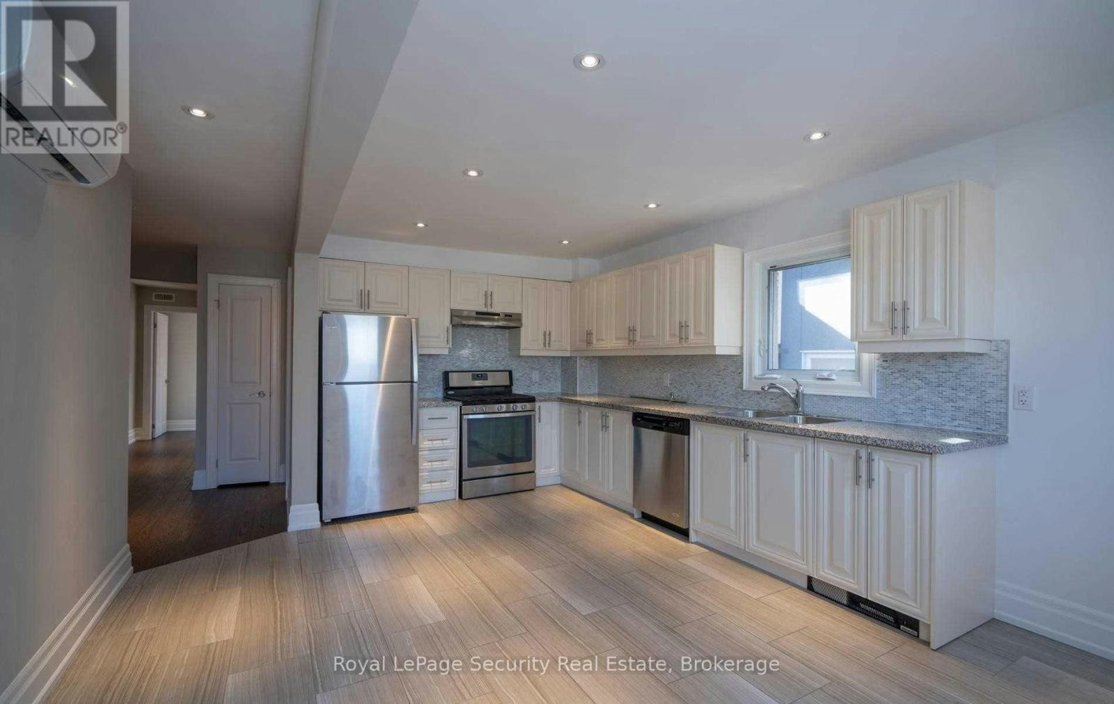 1-62 Lippincott Street, Toronto, ON, M5T 2R5 - 2