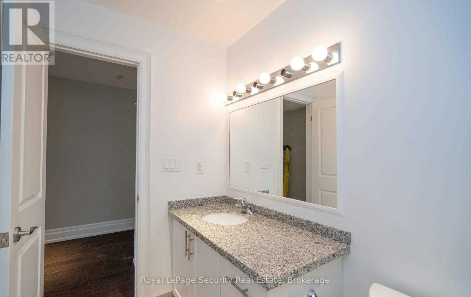 1-62 Lippincott Street, Toronto, ON, M5T 2R5 - 10