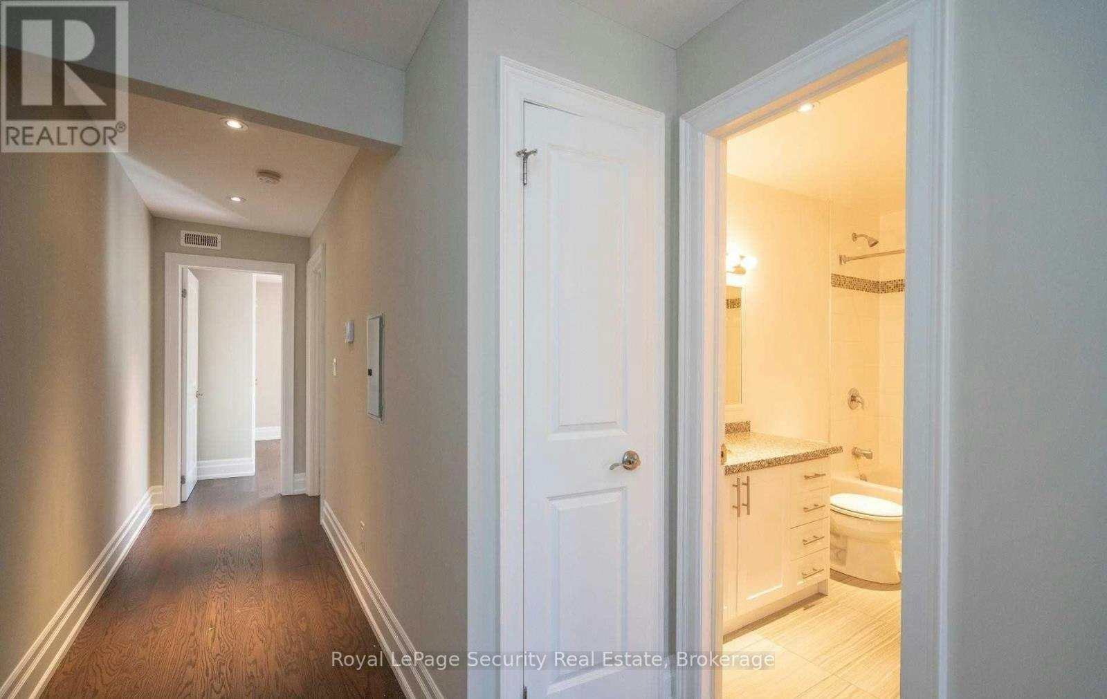 1-62 Lippincott Street, Toronto, ON, M5T 2R5 - 9