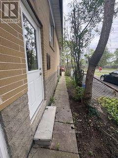 LOWER-55 Bishop Avenue, Toronto, ON, M2M 1Z5 - 3