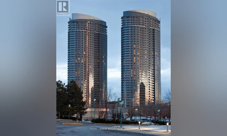 1602-125 Village Green Square
