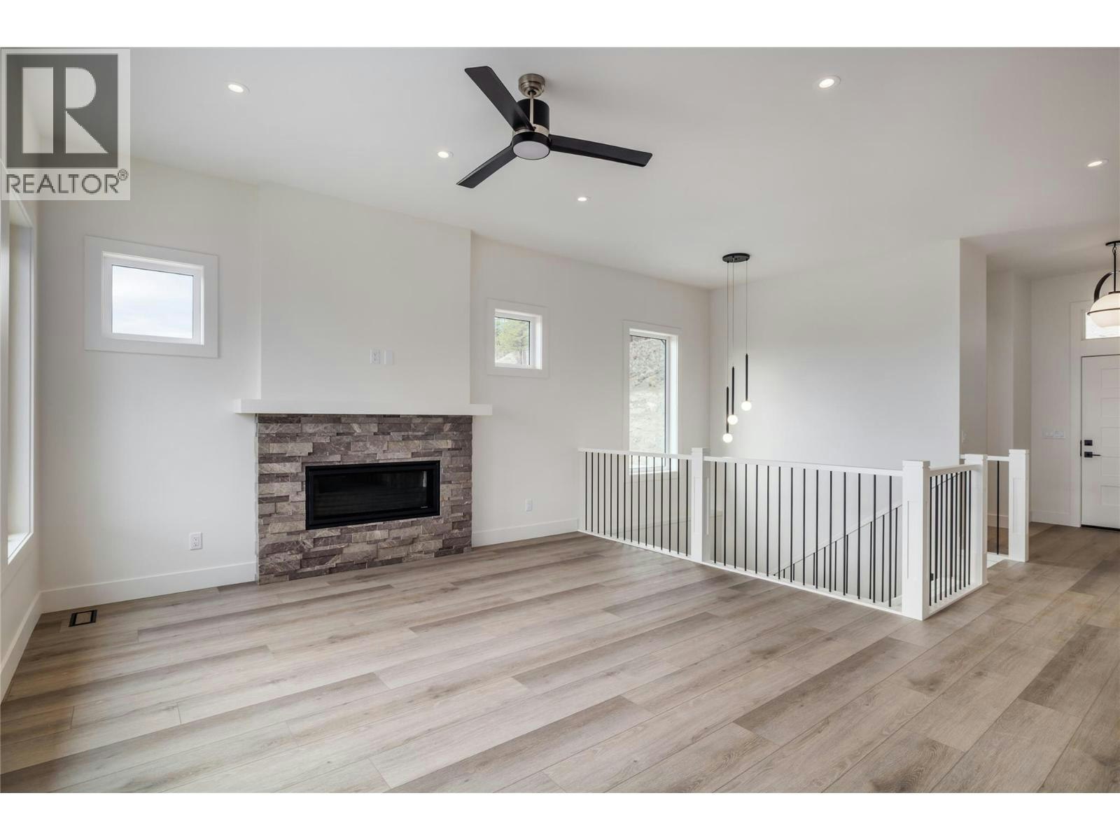 17567 Dickinson Place, Summerland, BC, V0H 1Z3 - 10