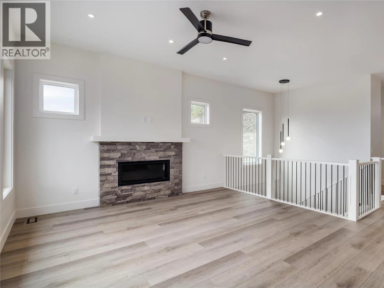 17567 Dickinson Place, Summerland, BC, V0H 1Z3 - 10