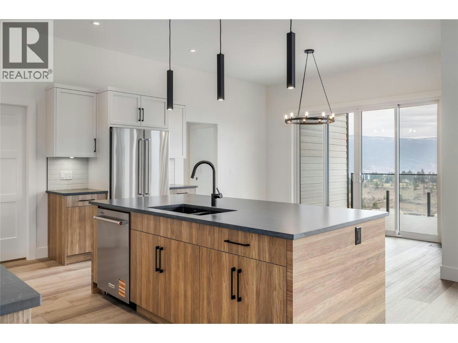 17567 Dickinson Place, Summerland, BC, V0H 1Z3 - 13