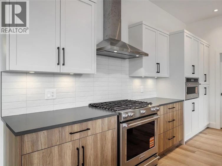 17567 Dickinson Place, Summerland, BC, V0H 1Z3 - 14