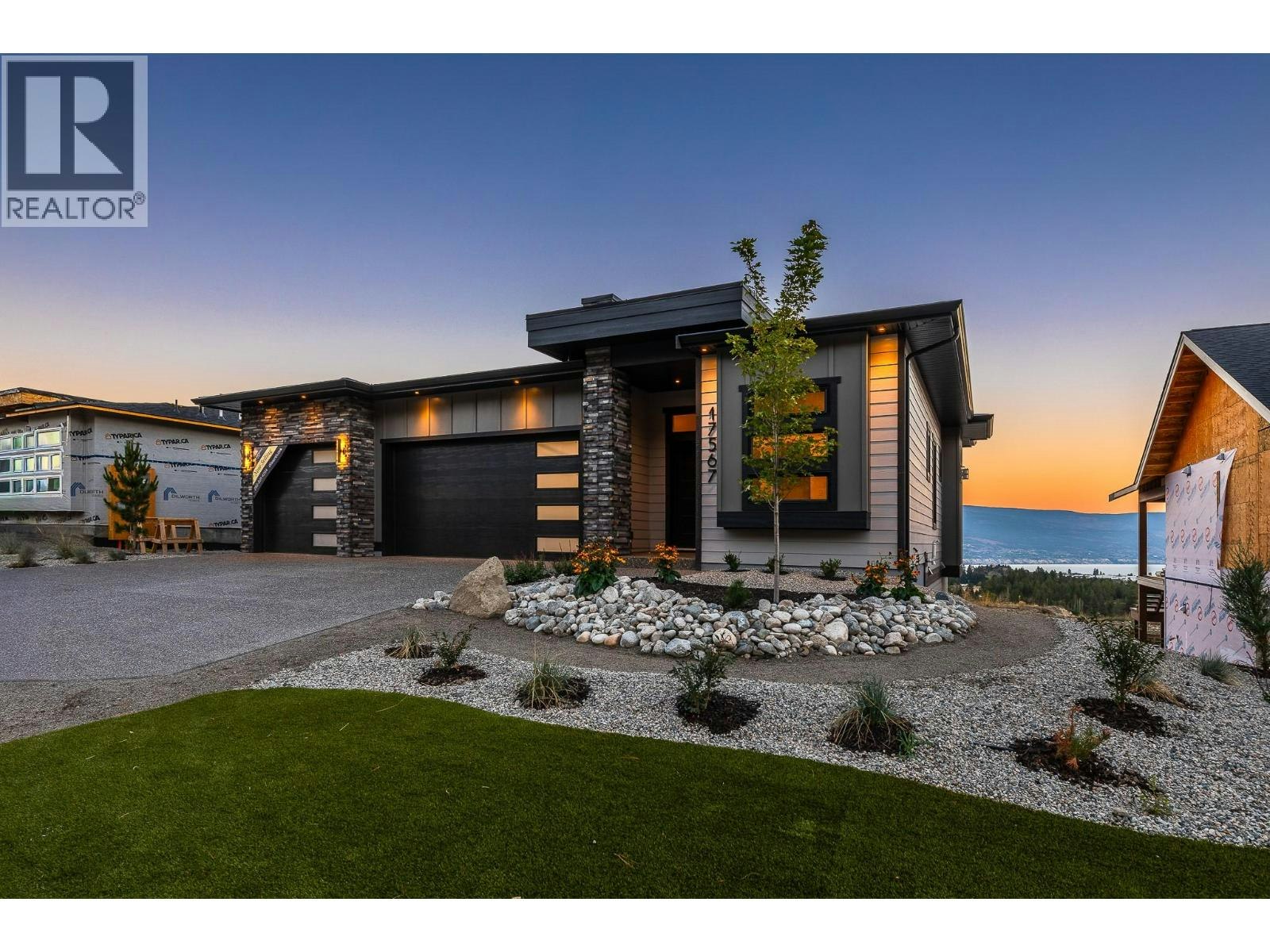 17567 Dickinson Place, Summerland, BC, V0H 1Z3