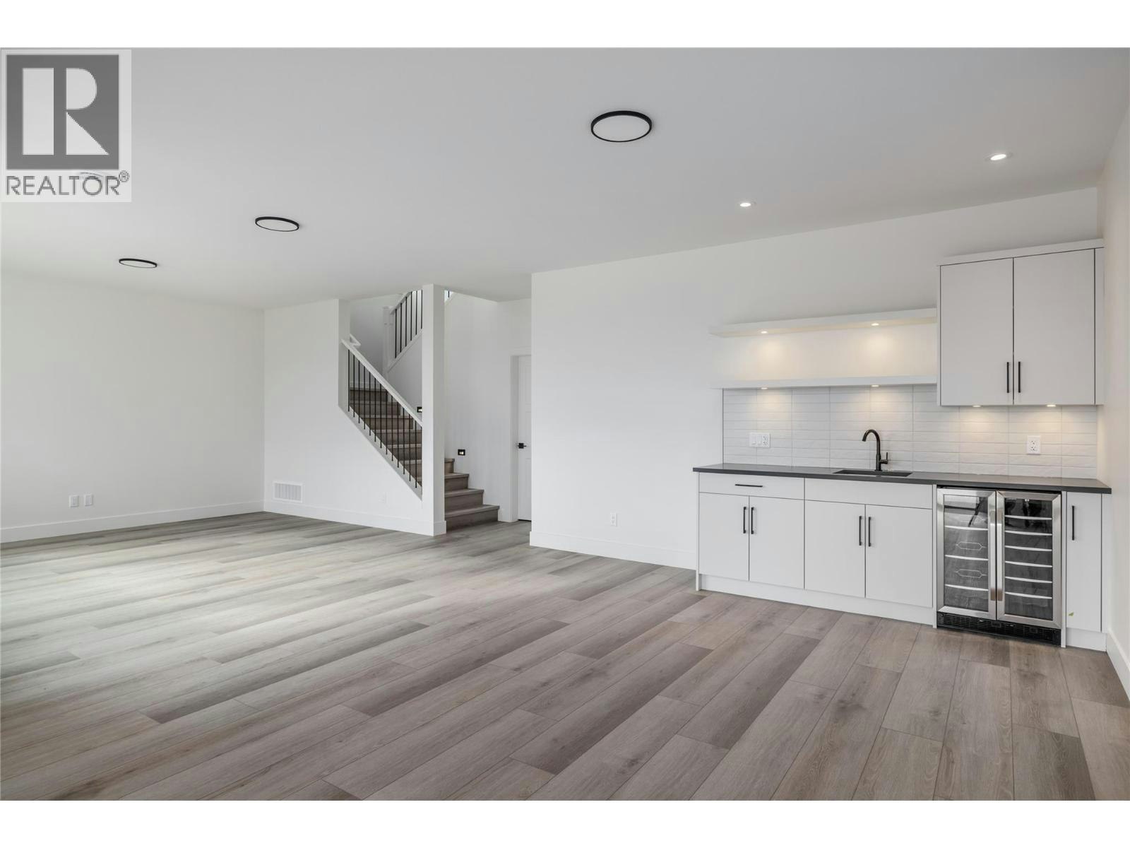 17567 Dickinson Place, Summerland, BC, V0H 1Z3 - 30