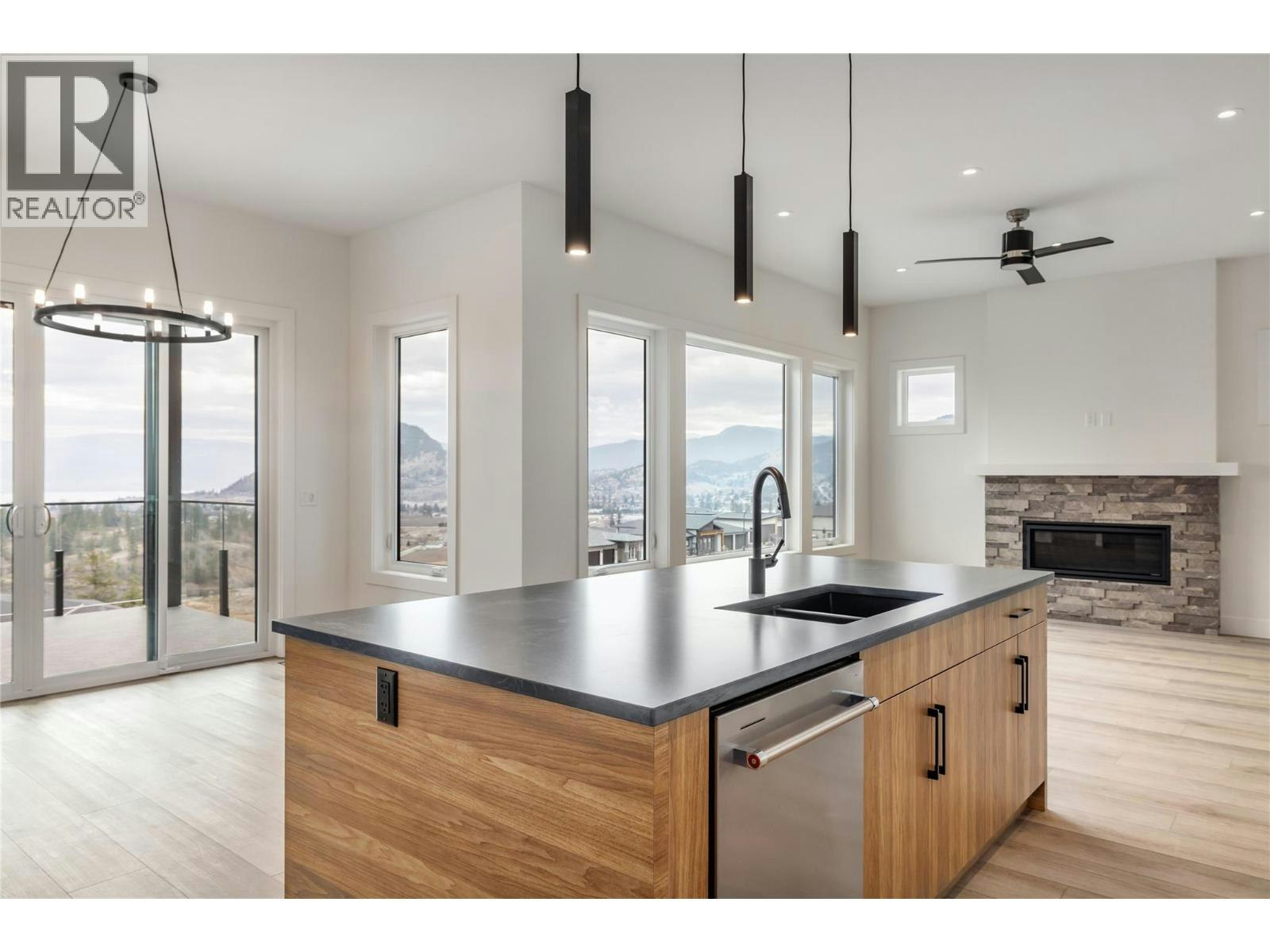 17567 Dickinson Place, Summerland, BC, V0H 1Z3 - 16