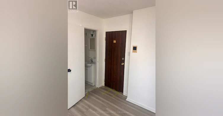 201-5 Thornburn Avenue, Toronto, ON, M6K 1C4 - 11