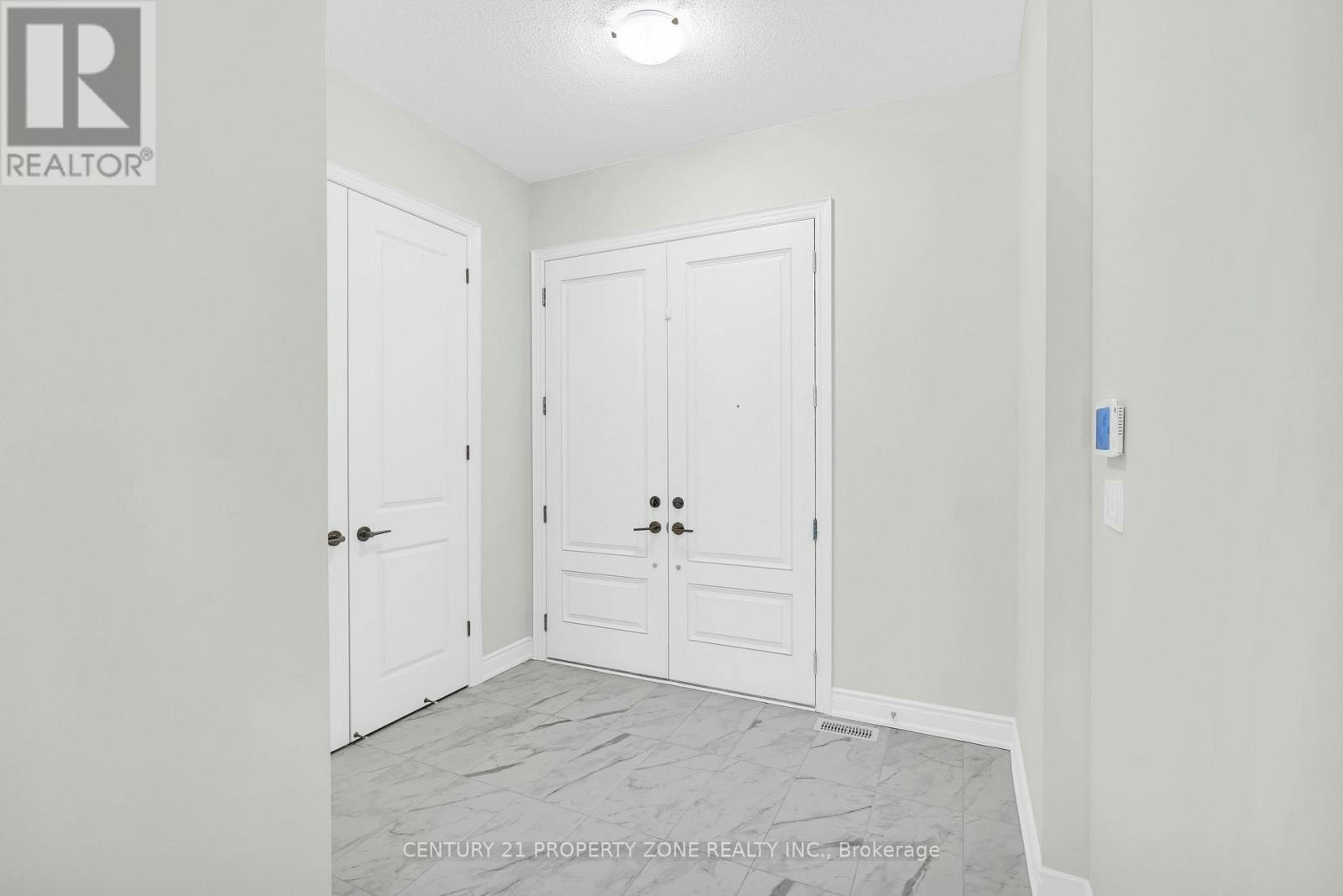 33 Gladmary Drive, Brampton, ON, L6Y 0E4 - 4