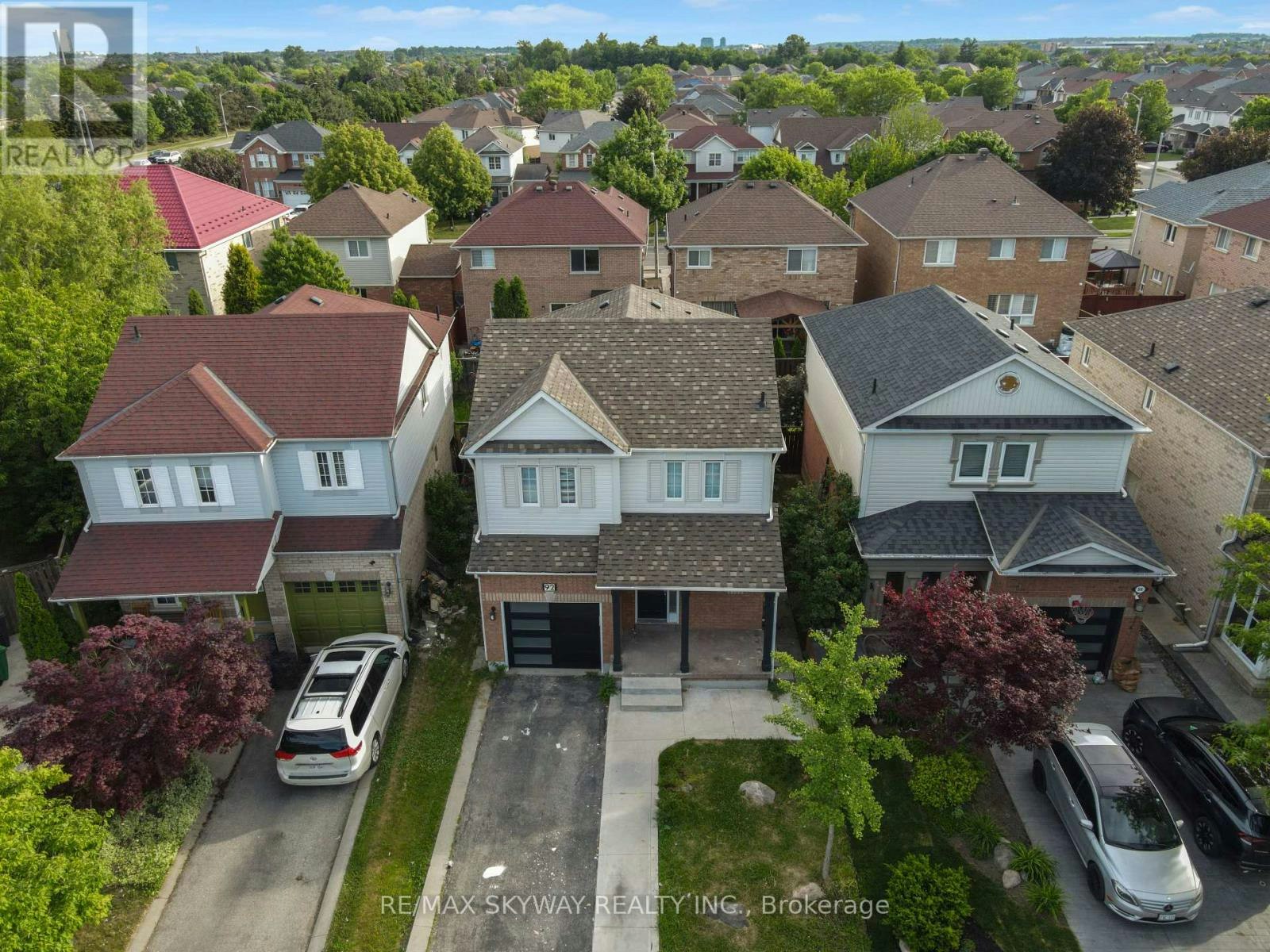 92 Charleswood Circle, Brampton, ON, L7A 1Z1