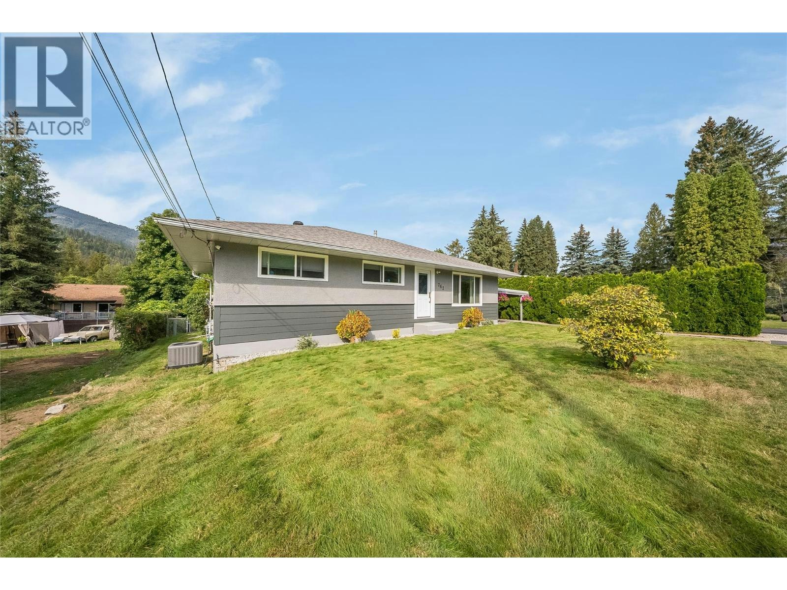 762 5th Avenue, Castlegar, BC, V1N 1W6