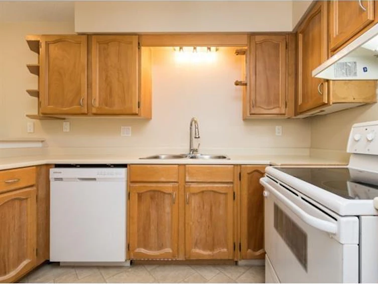 7904 115a Street, Delta, BC, V4C 5R6 - 7