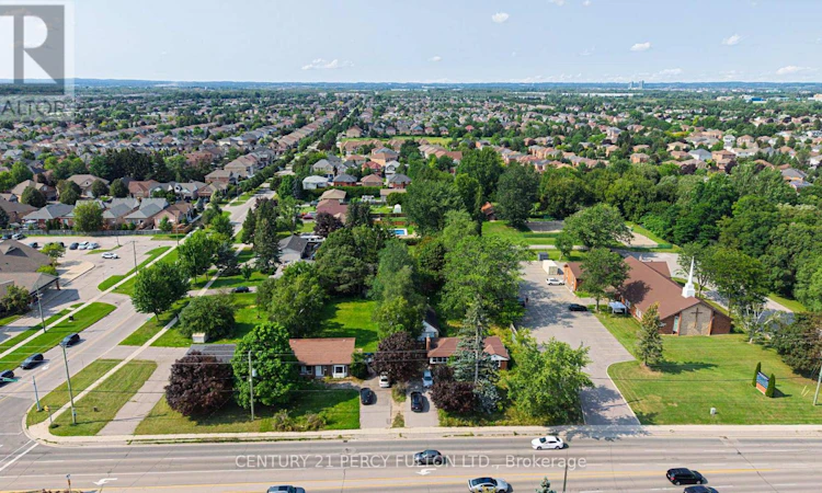 1906 Rossland Road E