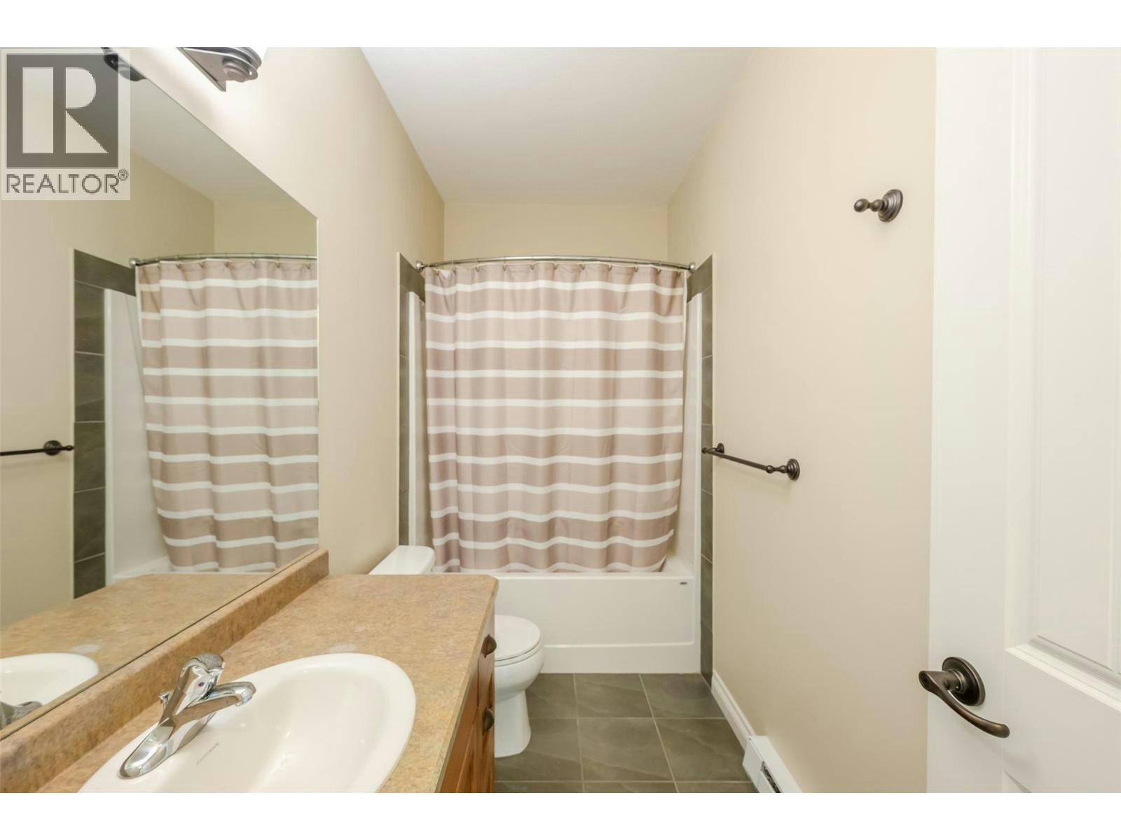 226-2450 Radio Tower Road, Osoyoos, BC, V0H 1T1 - 32