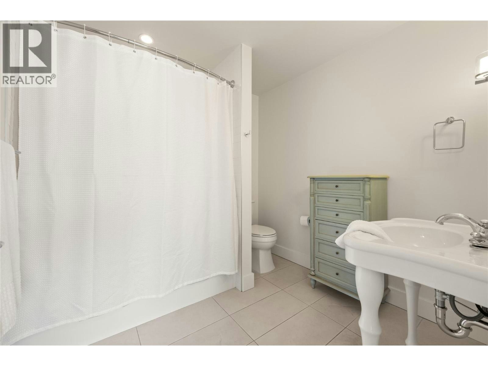 143 View Lane, Penticton, BC, V2A 0A6 - 37
