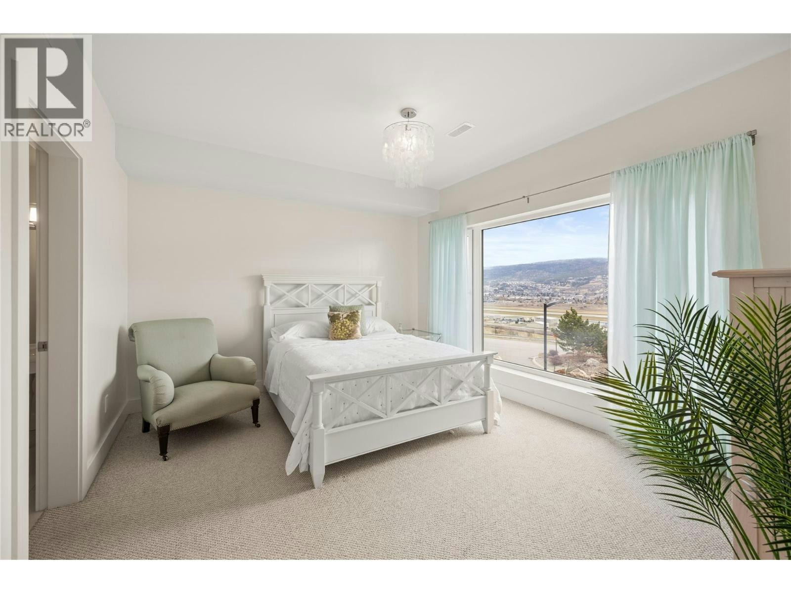 143 View Lane, Penticton, BC, V2A 0A6 - 34