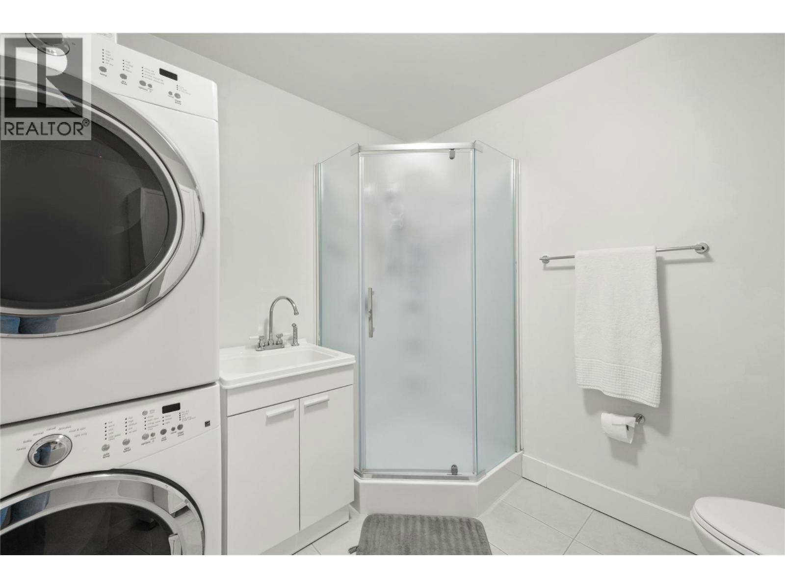 143 View Lane, Penticton, BC, V2A 0A6 - 45