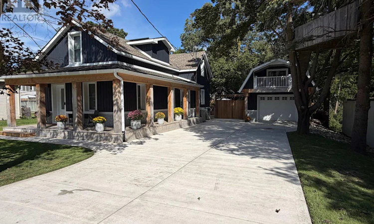 309 Alma Street